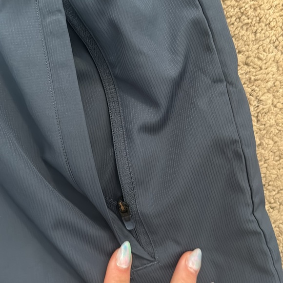 Fitted Storm Men’s running jacket - Picture 2 of 8